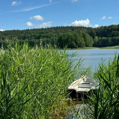 Letniskowy Nad Jeziorem Gilwa Vakantiehuis *