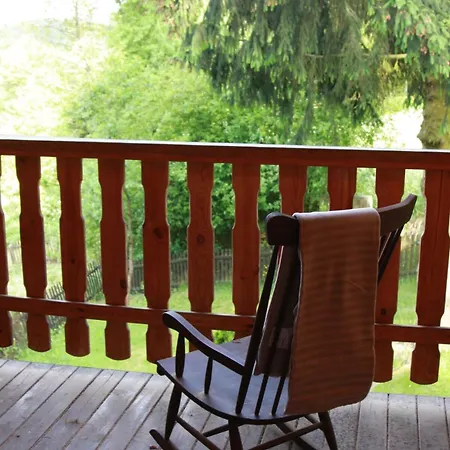 Holiday home Letniskowy Nad Jeziorem Gilwa *