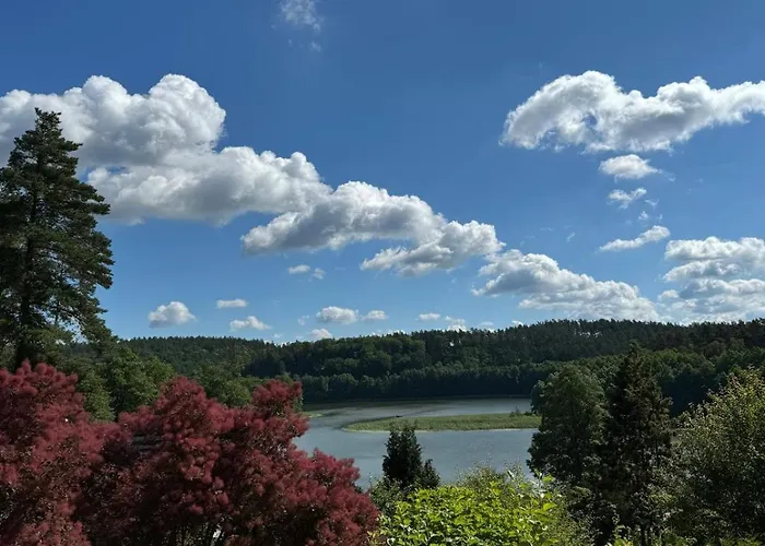 Letniskowy Nad Jeziorem Gilwa Holiday home *